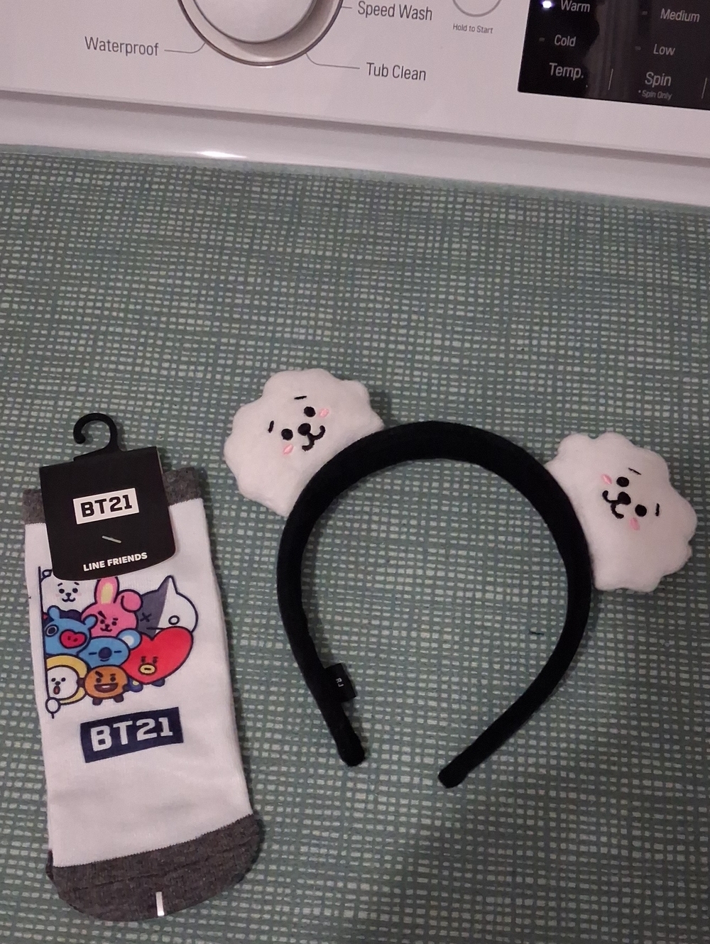 BT21 Kids Plush Cloud Ear Headband in Black & White   Shoe Size 4-10